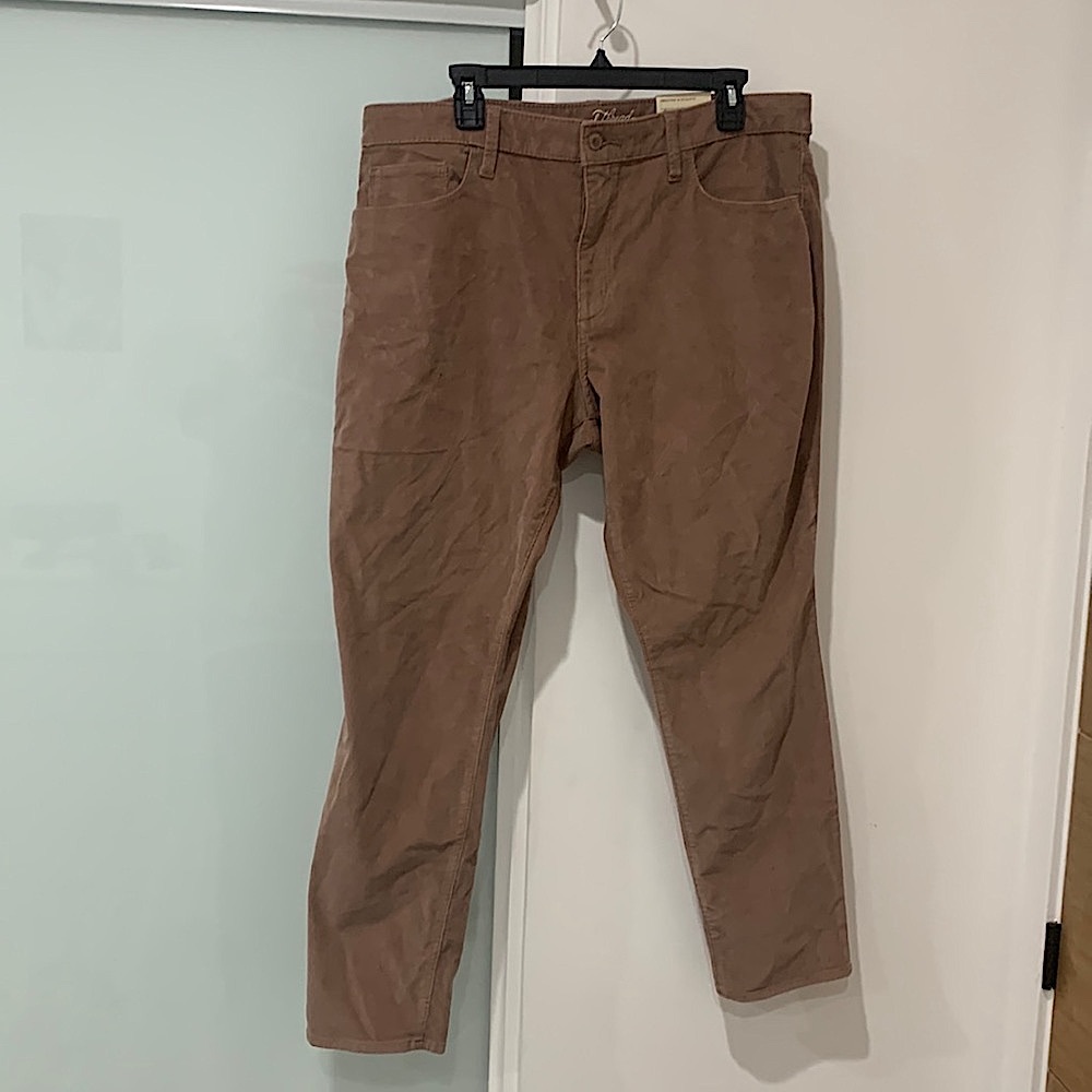 NWT Beige Universal Threads Corduroy High-Rise Skinny Pants Waist Size 34